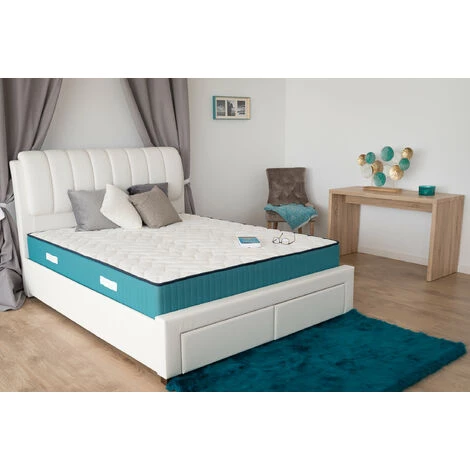 Matelas Blue Torino 160x200 Cm - Épaisseur 18 Cm - Haute Densité - Aération Naturelle élevée - Soutien Mi-ferme - Anti-acariens - Sanitized - 4 Poignées - Garantie 3 Ans - Sarah & Maël 1 Matelas Blue Torino 160x200 Cm - Épaisseur 18 Cm - Haute Densité - Aération Naturelle élevée - Soutien Mi-ferme - Anti-acariens - Sanitized - 4 Poignées - Garantie 3 Ans - Sarah & Maël