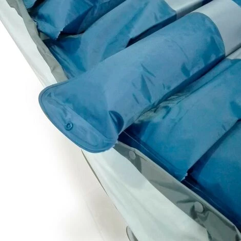 Matelas Anti-escarres Pour Lit Médicalisé | À Air Alterné | Avec Compresseur | Bleu | Deluxe | Mobi 2 | Mobiclinic 4 Matelas Anti-escarres Pour Lit Médicalisé | À Air Alterné | Avec Compresseur | Bleu | Deluxe | Mobi 2 | Mobiclinic – Image 4
